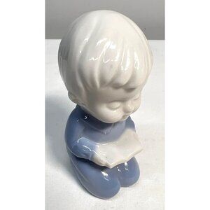 Vintage Porcelain Boy Figurine With Book In Blue & White
